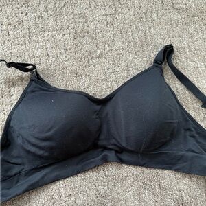 Ingrid & Isabel Black Wireless Nursing Bra